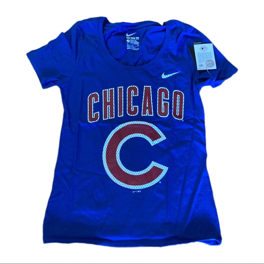 Chicago Cubs Nike Women’s Core Shirt Small‎